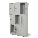 Flatpack 9 deurs locker schuin aanzicht open deuren RAL 7035.webp