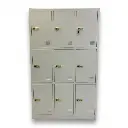 Flatpack 9 deurs locker voorzijde RAL 7035.webp